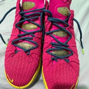 Nike Lebron 18 “Los Angeles By Night” - Men’s size 8.5